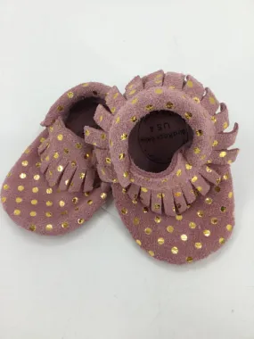 Bird Rock Baby Child Size 4 Toddler Pink Baby/Walker Shoes